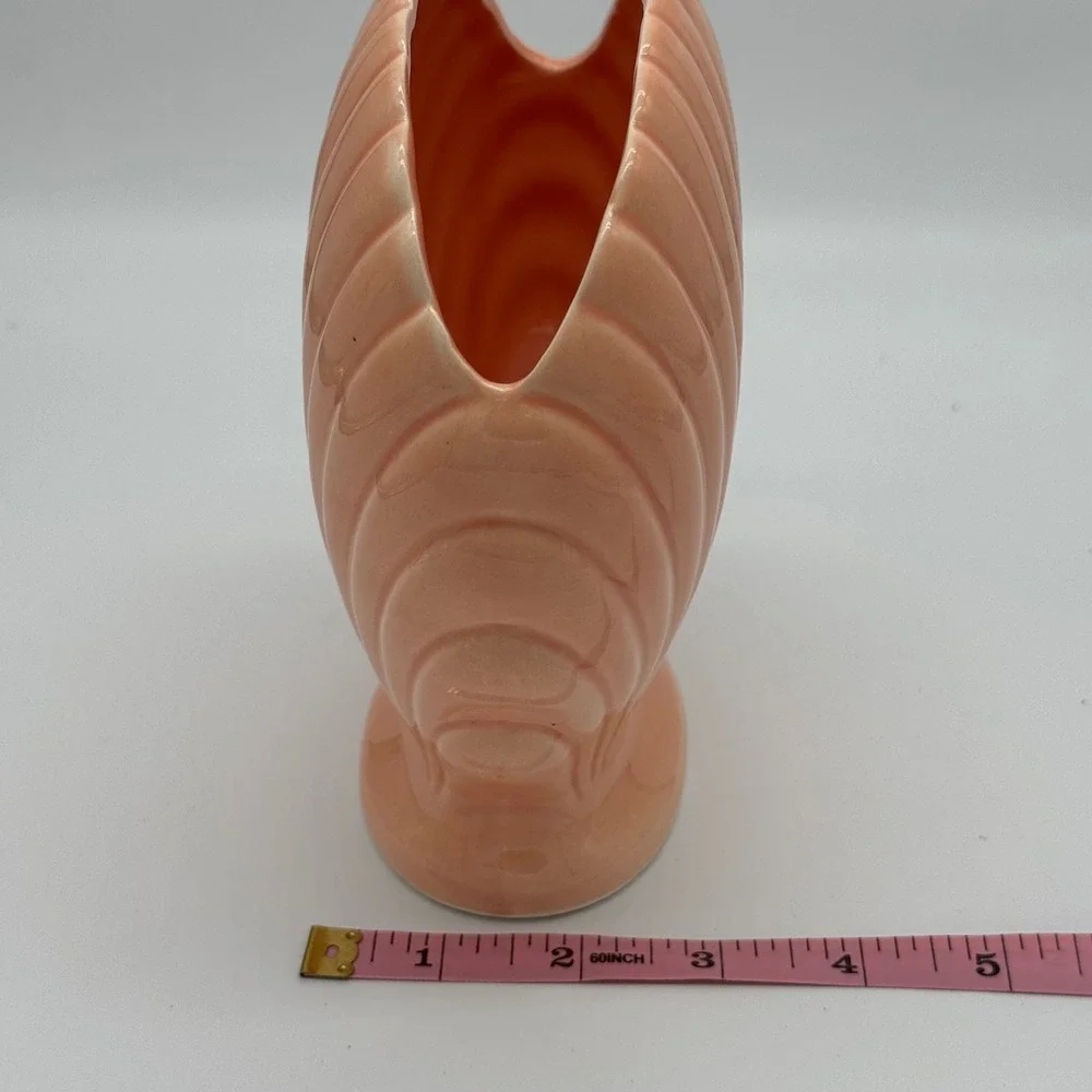 Vintage 80s Peach Ceramic Scallop Shell Fan Vase Japan Art Deco Planter 7x7